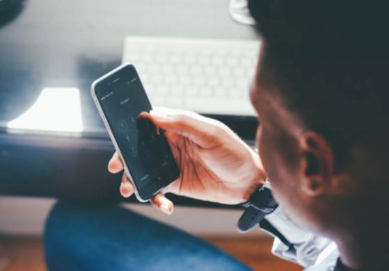 The report found that 72 per cent of firms said the majority of their employees accessed applications and data in the cloud or the data centre via their mobile device